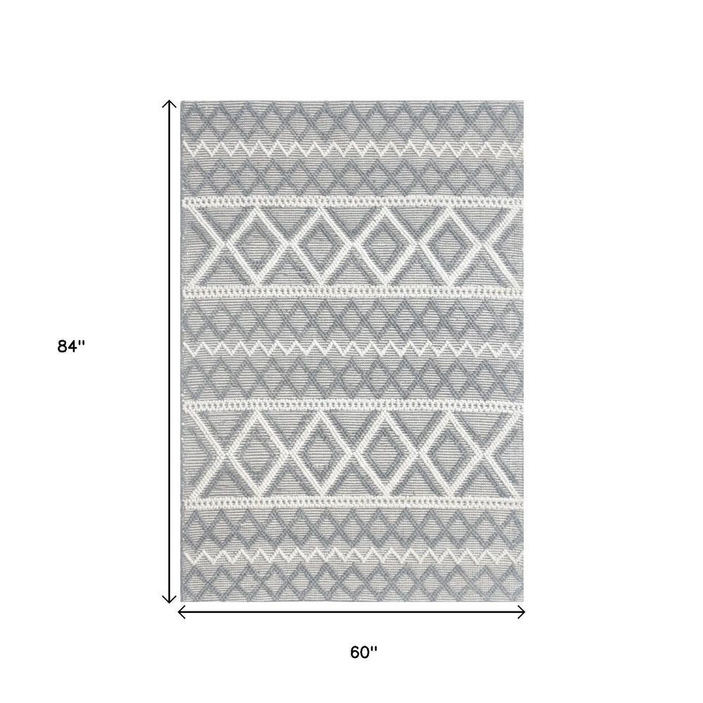 5' X 7' Gray and Ivory Geometric Handmade Area Rug