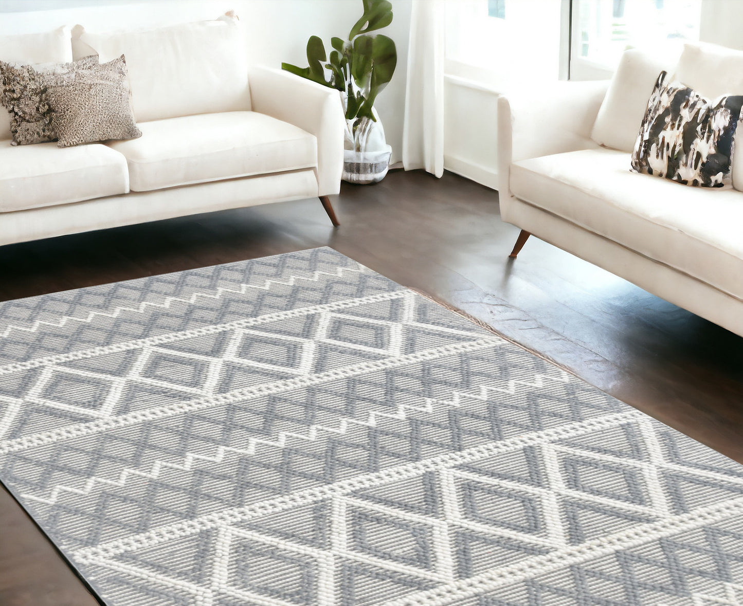 6' X 9' Gray and Ivory Geometric Handmade Area Rug