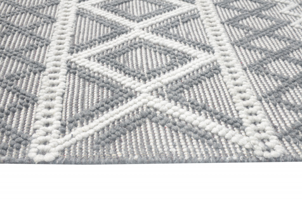 9' X 13' Gray Ivory Diamonds Boho Chic Area Rug