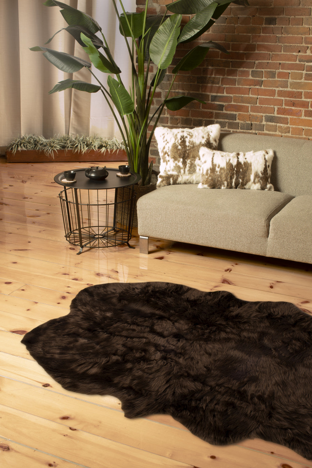 4' X 6' Chocolate Faux Fur Tufted Washable Non Skid Area Rug