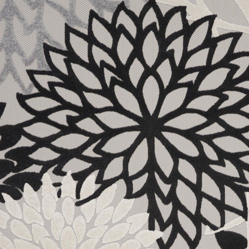 12' X 15' Black And White Indoor Outdoor Runner Rug