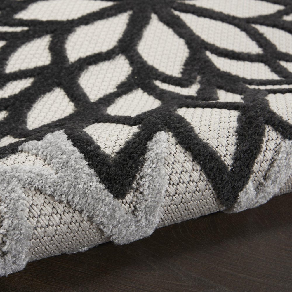 12' Black And White Indoor Outdoor Runner Rug