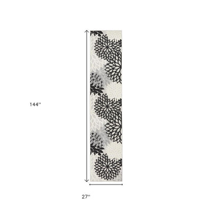 12' Black And White Indoor Outdoor Runner Rug