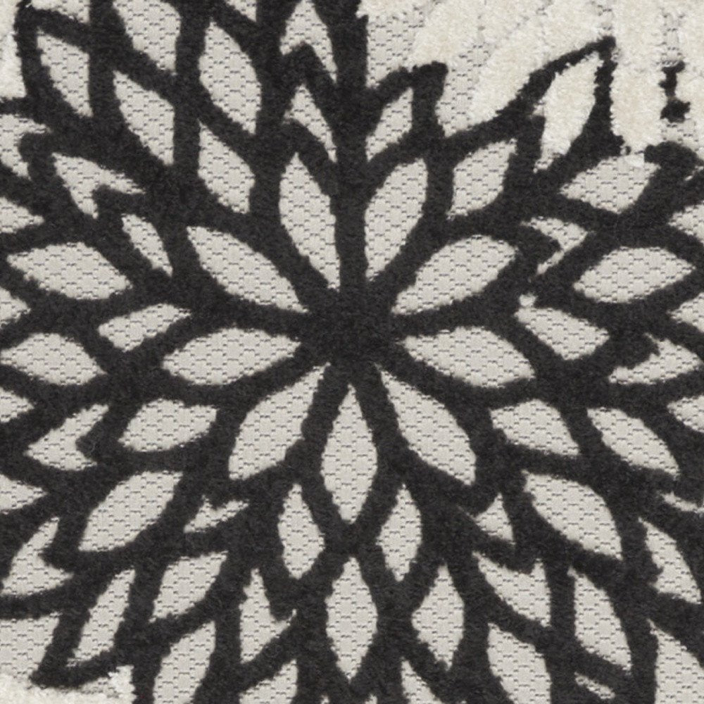 8' Black And White Indoor Outdoor Runner Rug