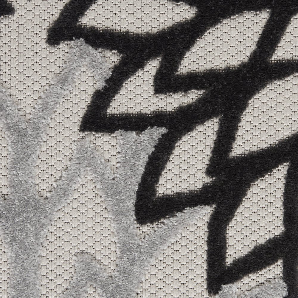 8' Black And White Indoor Outdoor Runner Rug