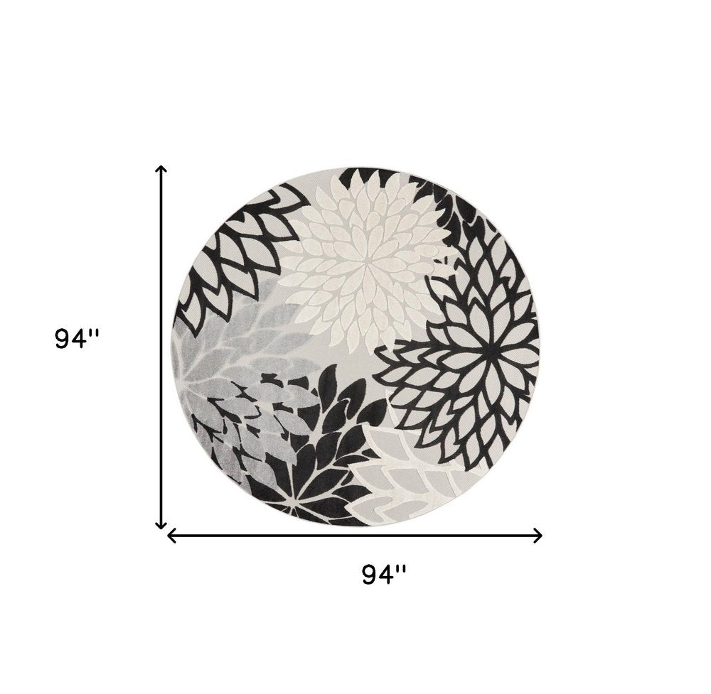 8' X 8' Black And White Indoor Outdoor Area Rug
