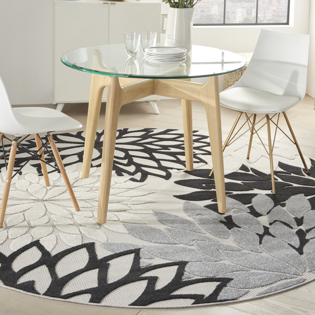 8' X 8' Black And White Round Floral Non Skid Indoor Outdoor Area Rug