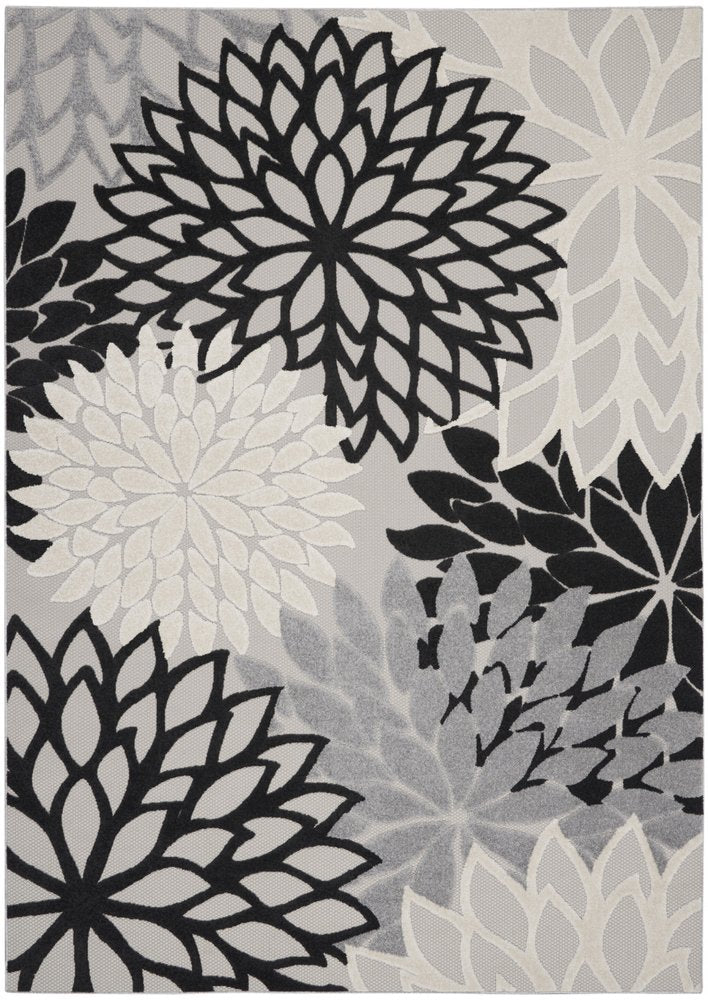 9' X 12' Black And White Indoor Outdoor Area Rug