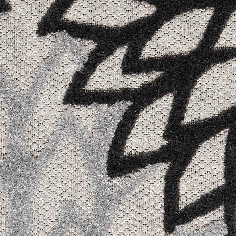 10' X 13' Black And White Floral Indoor Outdoor Area Rug