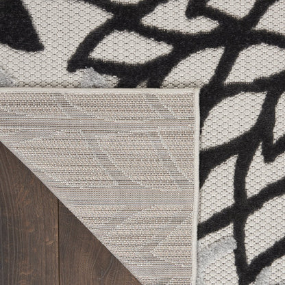10' X 13' Black And White Floral Indoor Outdoor Area Rug