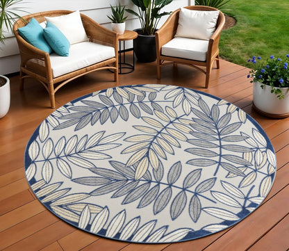 8' X 8' Ivory And Blue Round Indoor Outdoor Area Rug