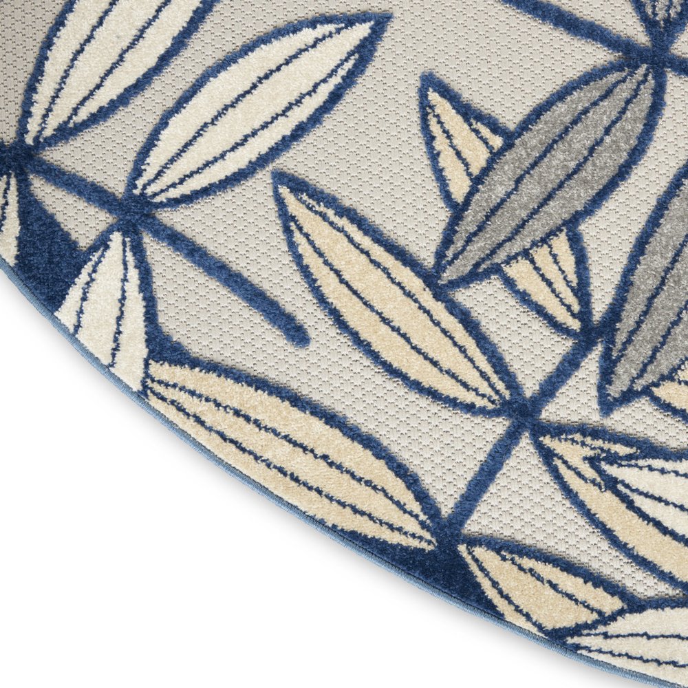 8' X 8' Ivory And Blue Round Indoor Outdoor Area Rug