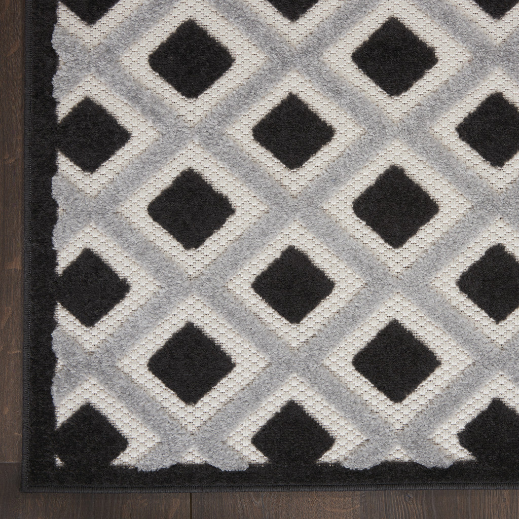 12' X 15' Black And White Gingham Non Skid Indoor Outdoor Area Rug