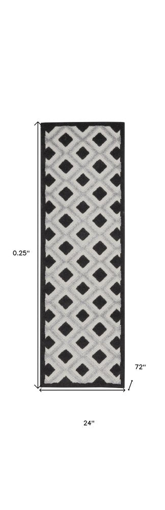 6' Black And White Indoor Outdoor Runner Rug