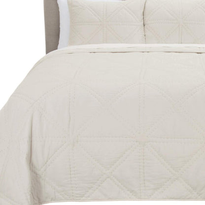 Set of Three Ivory Geometric King Quilt