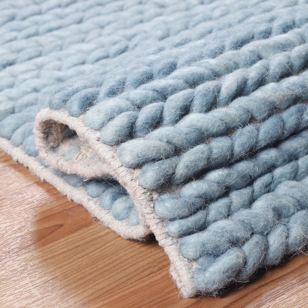 5' X 8' Light Blue Wool Handmade Stain Resistant Area Rug