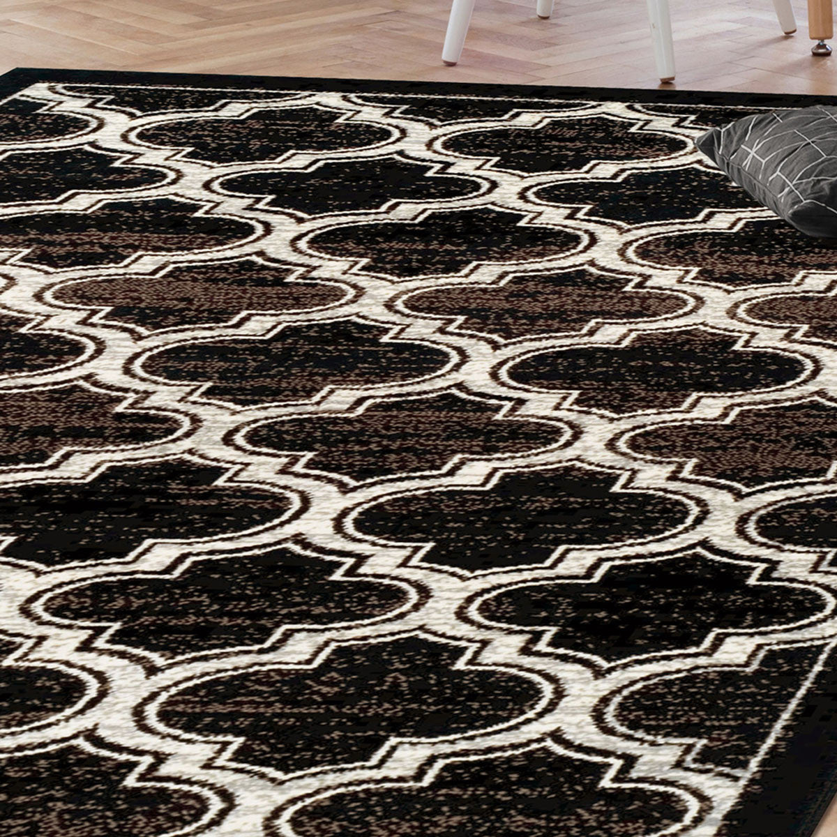 4' X 6' Black Geometric Stain Resistant Area Rug