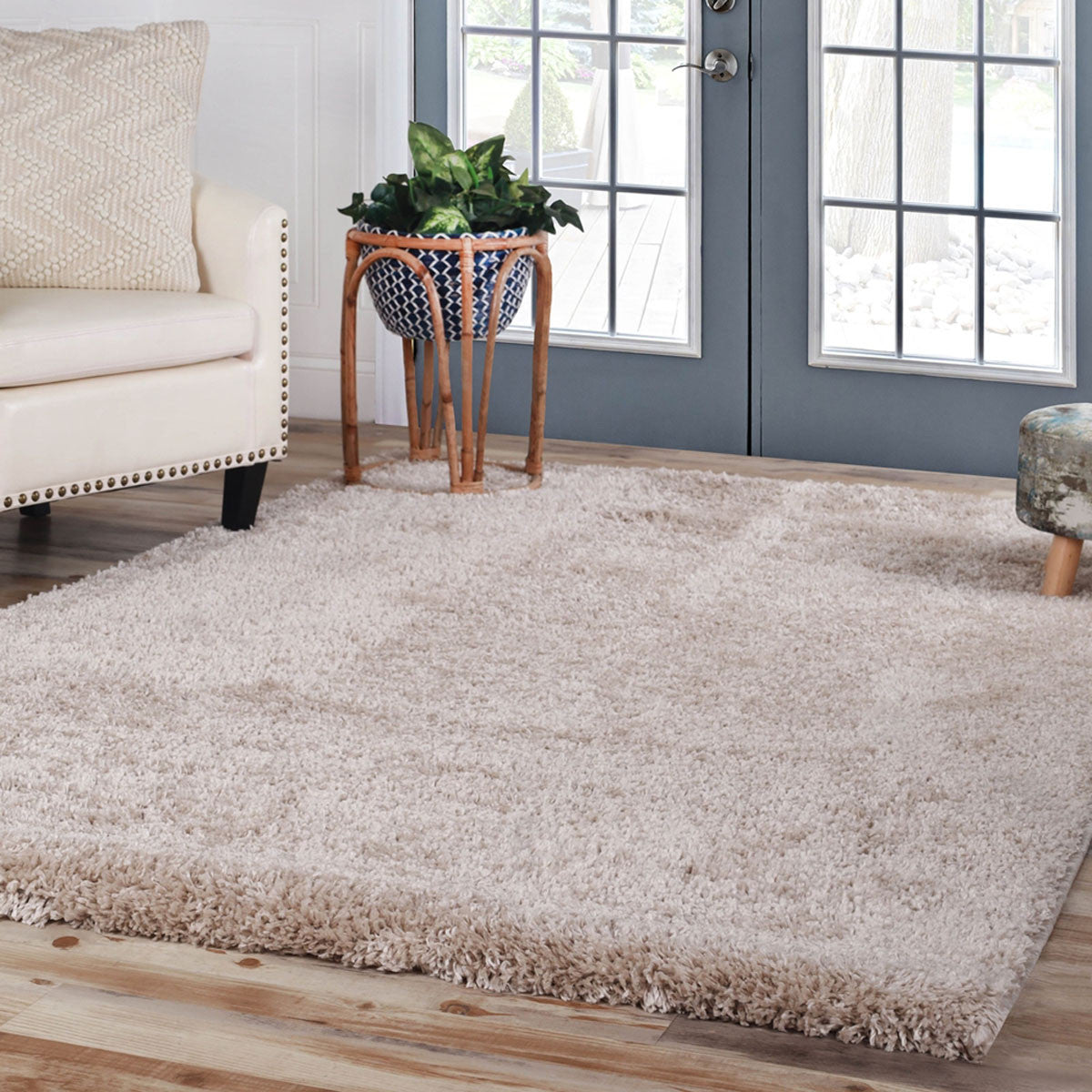 4' X 6' Beige Shag Stain Resistant Area Rug