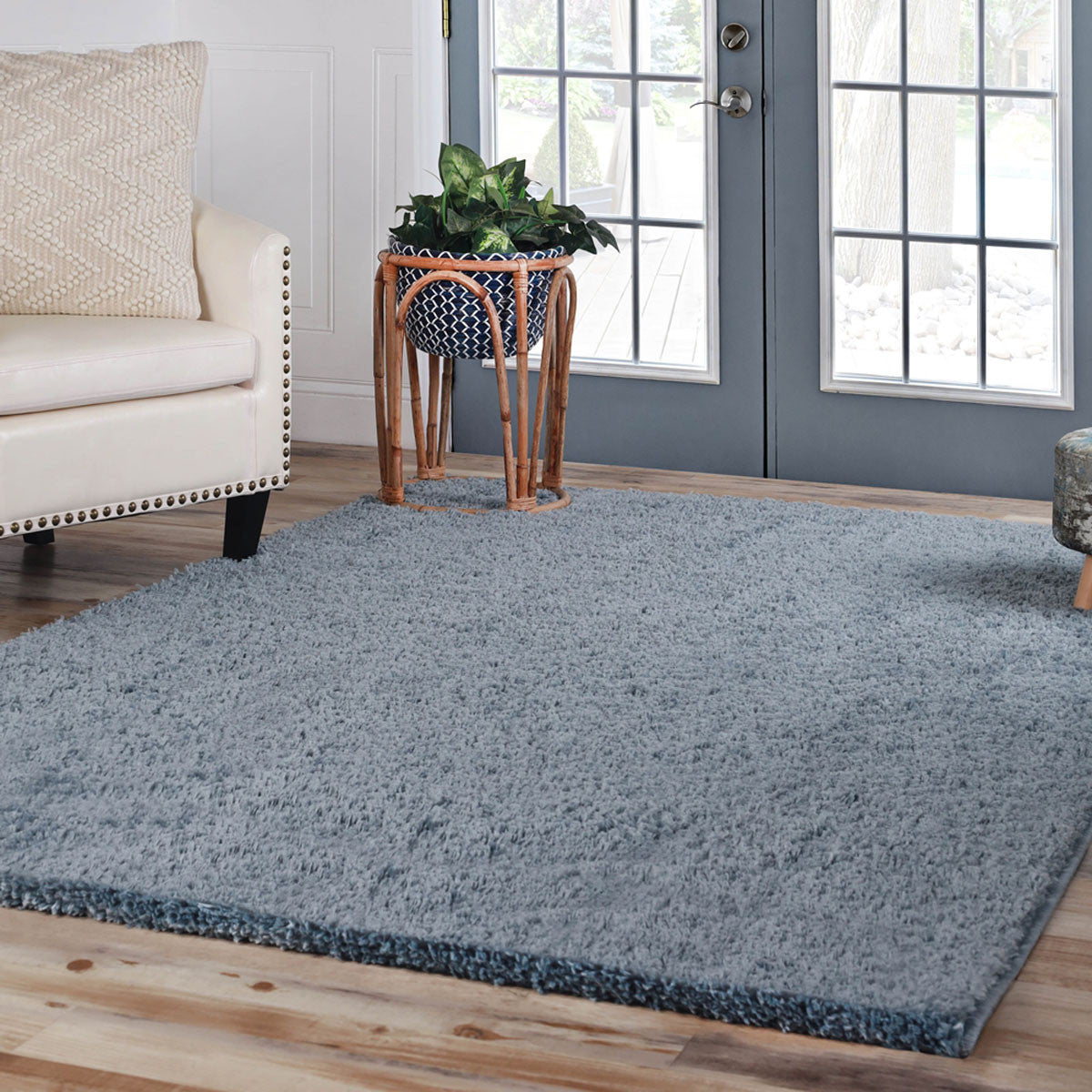 4' X 6' Blue Shag Stain Resistant Area Rug