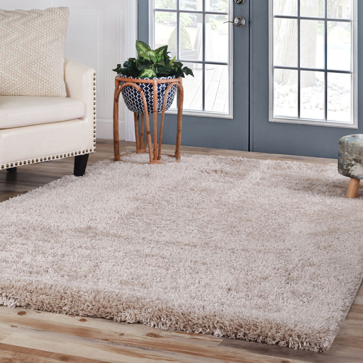 5' X 8' Beige Shag Stain Resistant Area Rug