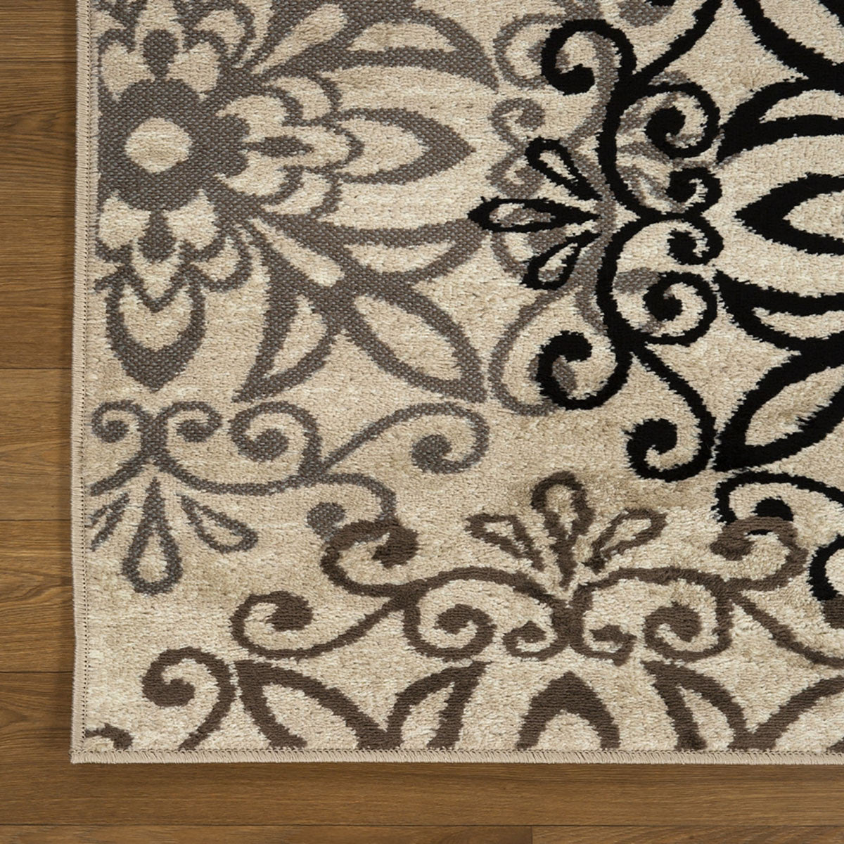 6' X 9' Beige And Gray Medallion Power Loom Stain Resistant Area Rug