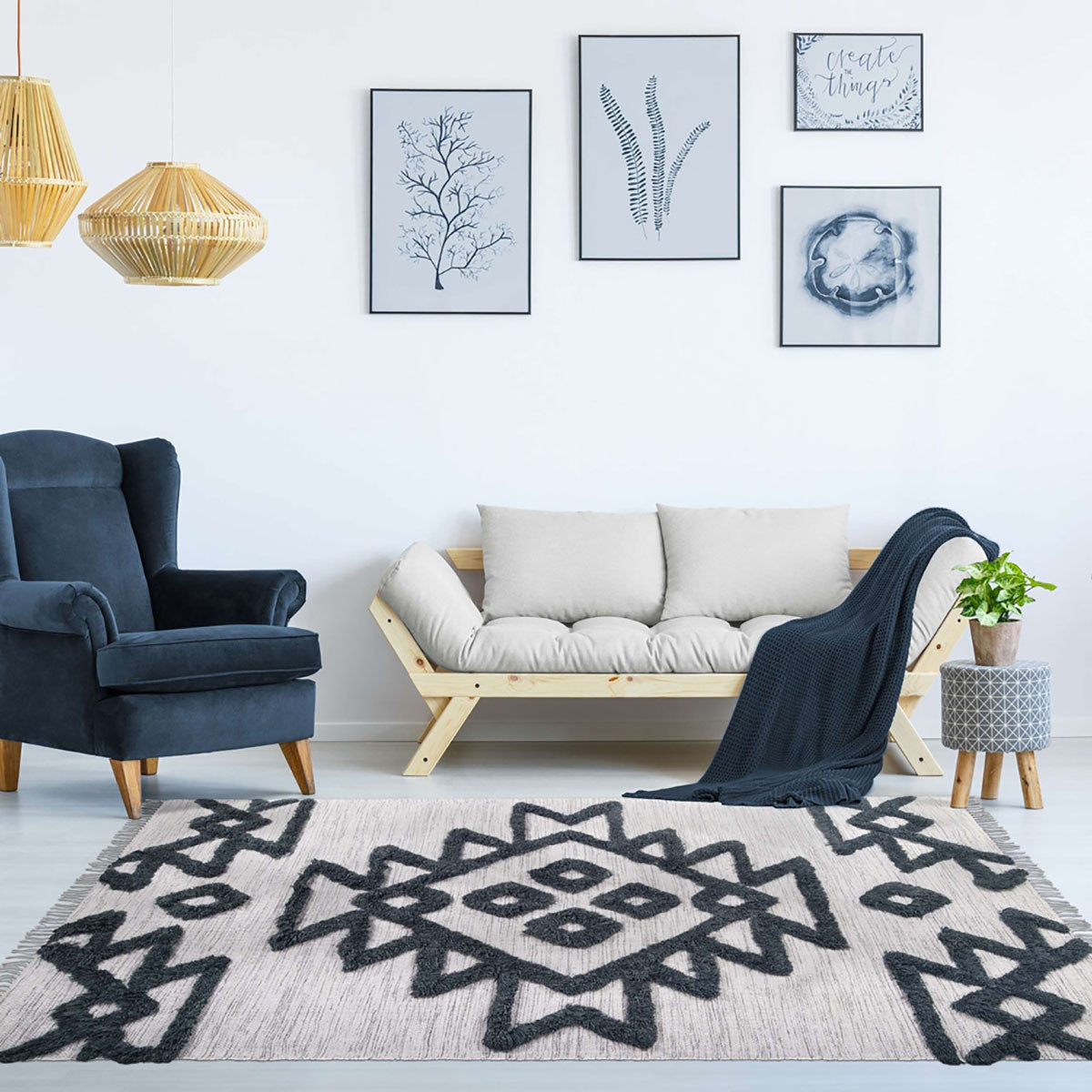 4' X 6' Ivory And Charcoal Wool Geometric Flatweave Handmade Stain Resistant Area Rug With Fringe