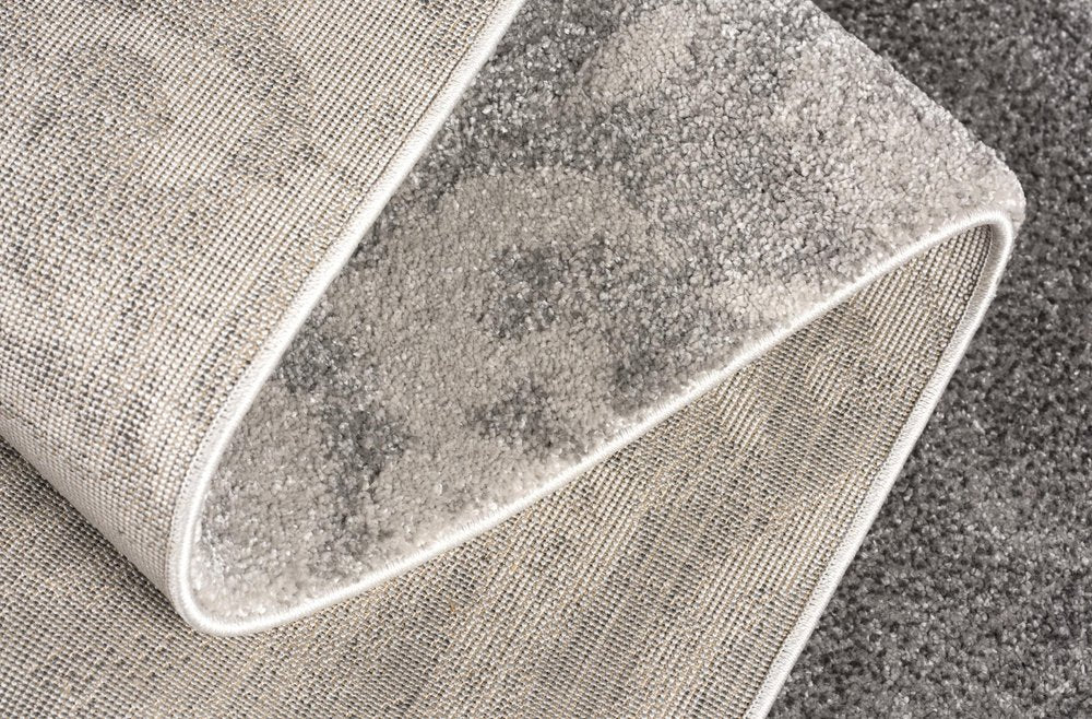 4' X 6' Gray And Ivory Damask Area Rug