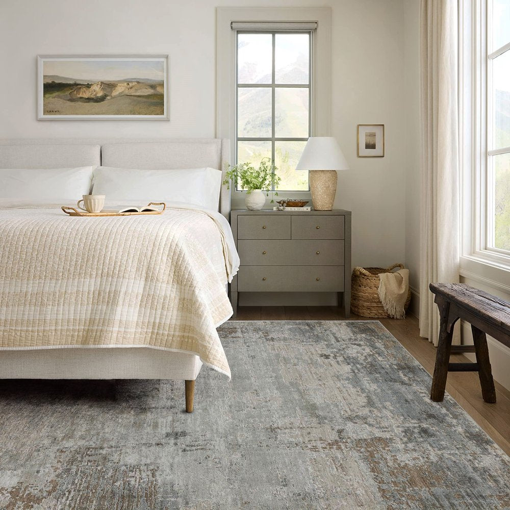 8' X 10' Beige And Gray Abstract Area Rug