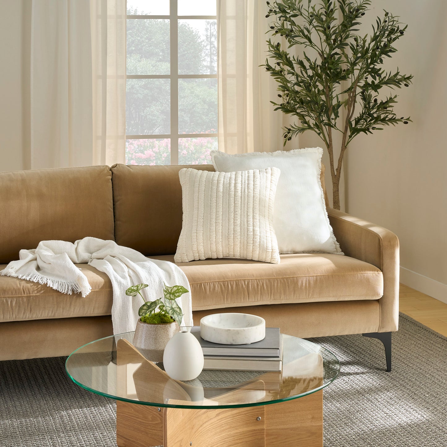 NOURISON HOME   18" x 18" Mina Victory Bohemian Ivory    - 798019092443