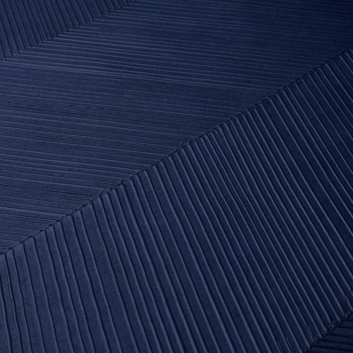 SCHUMACHER  TEXTURED WALLCOVERINGS & PRINTED GRASSCLOTHS CHEVRON TEXTURE   MIDNIGHT BLUE   - 5005654