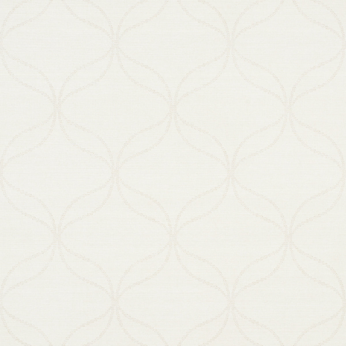 Ivory wallpaper with a subtle repeating interlocking circle arc pattern; elegant geometric texture for walls.