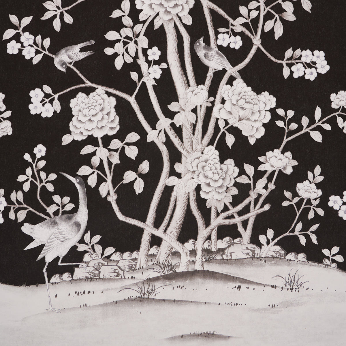 SCHUMACHER  SILVER LINING PERFORMANCE WALLCOVERINGS CHINOIS PALAIS VINYL PANEL   NOIR   - 5010162