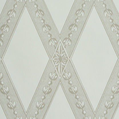 Beige wallpaper with interlocking diamond pattern, subtle floral chain border & floral medallion, vintage damask style.