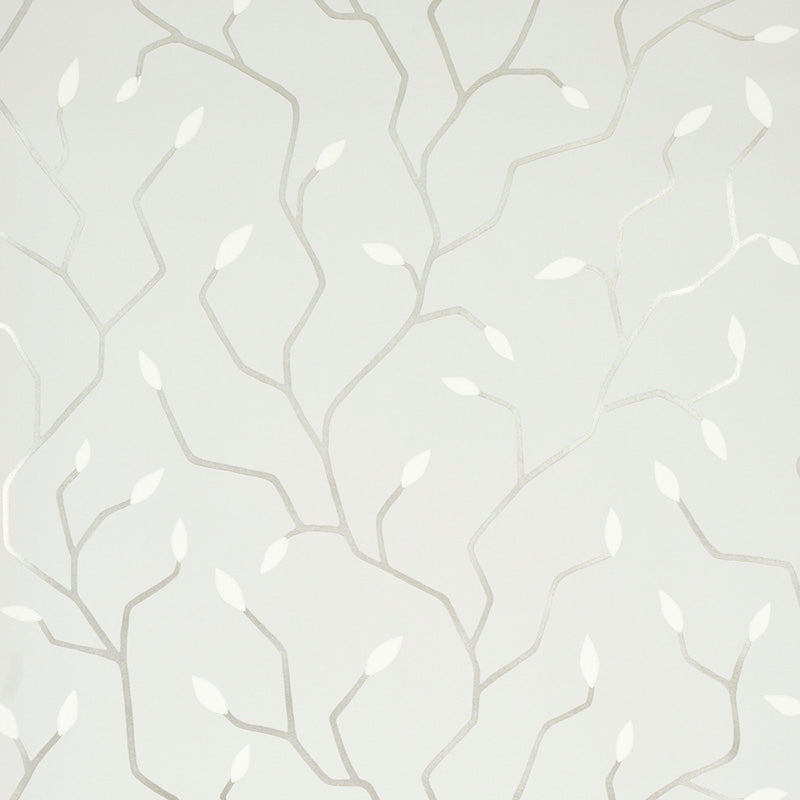 Soft beige wallpaper with light gray, winding branch motif and small white leaves, botanical pattern.