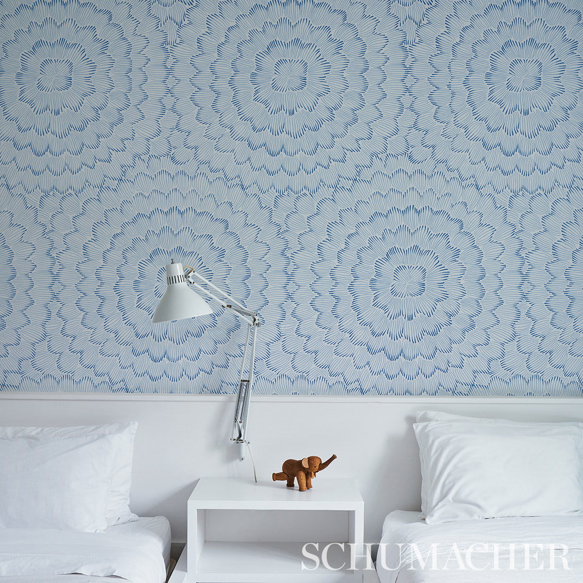 SCHUMACHER WALLCOVERING  MOON RIVER FEATHER BLOOM   BLUE   - 5013820