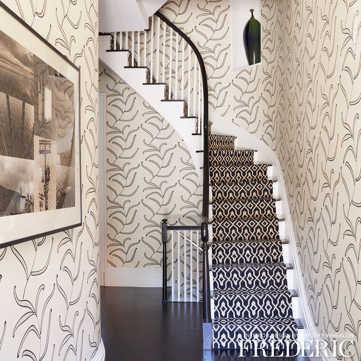 SCHUMACHER WALLCOVERING  NEISHA CROSLAND CATERPILLAR LEAF   BLACK AND CREAM   - 5014530