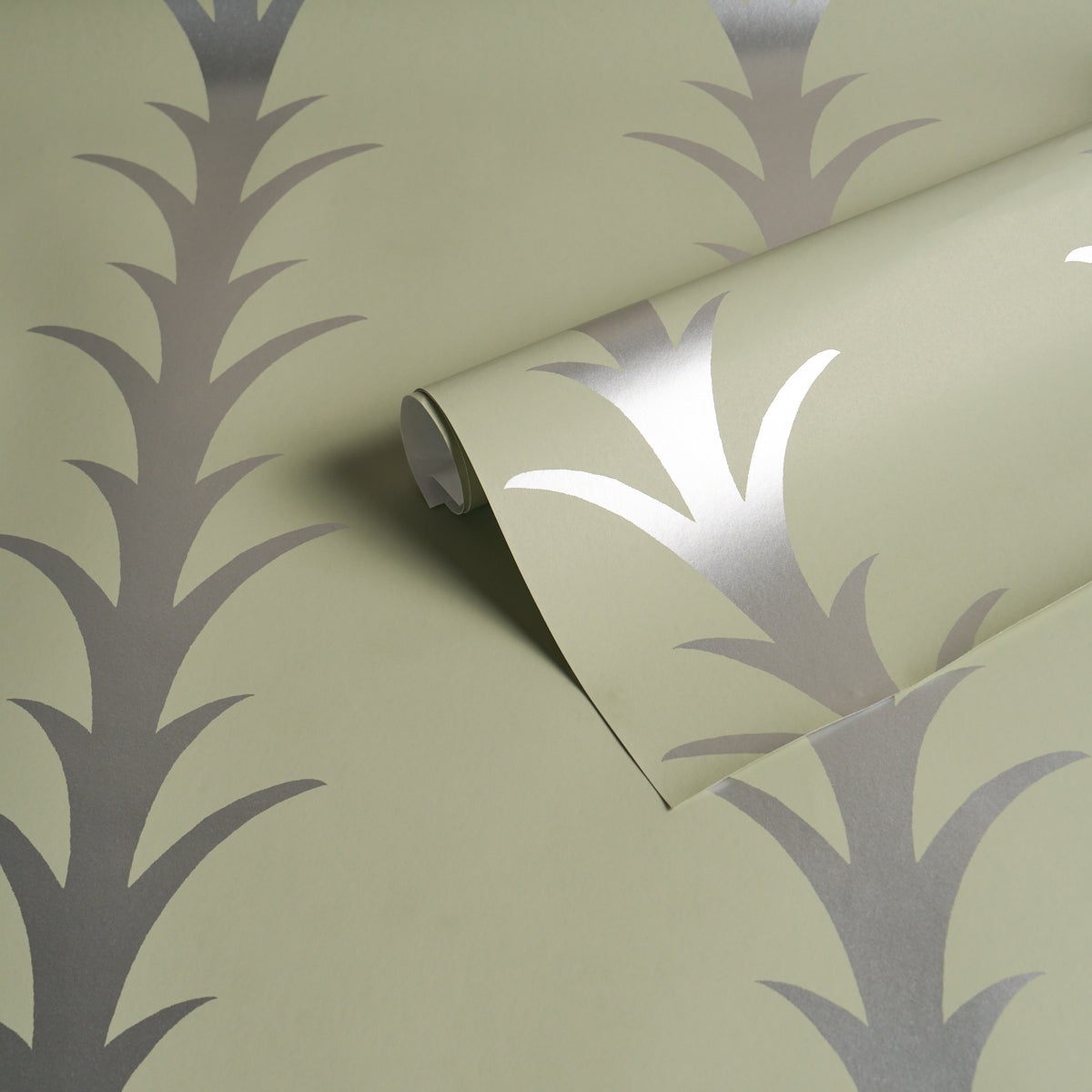 SCHUMACHER  ATELIER PARIS ACANTHUS STRIPE   Metallic On Sage   - 5014776