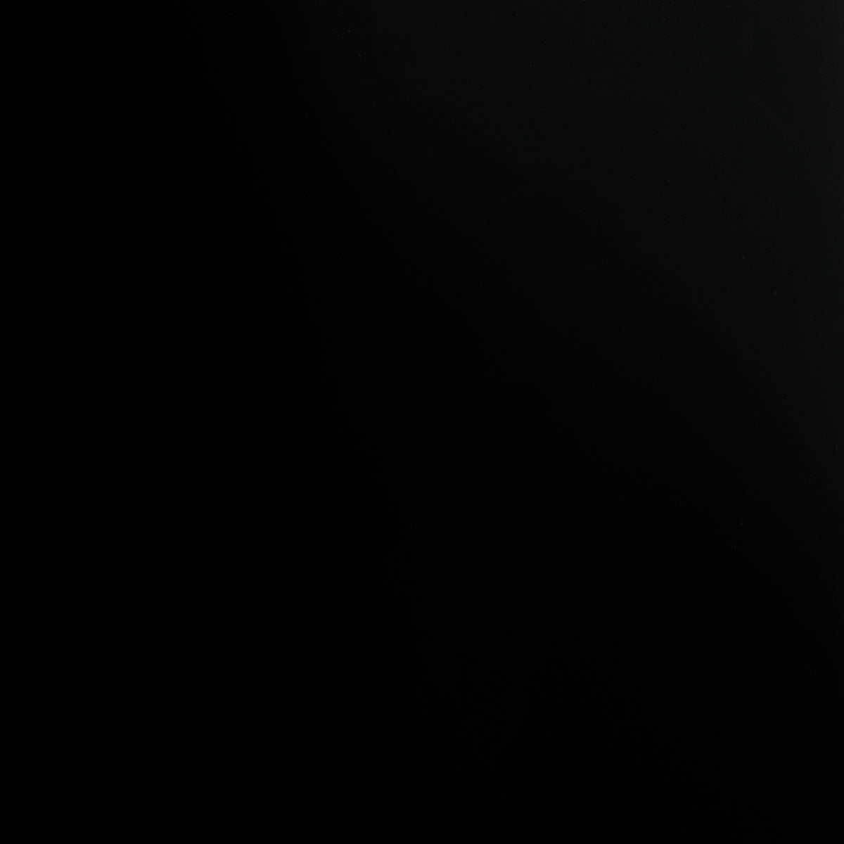 SCHUMACHER  PERFECT BASICS: VINYL WALLCOVERING ACE FAUX LACQUER PERFORMANCE VINYL   BLACK   - 5015945