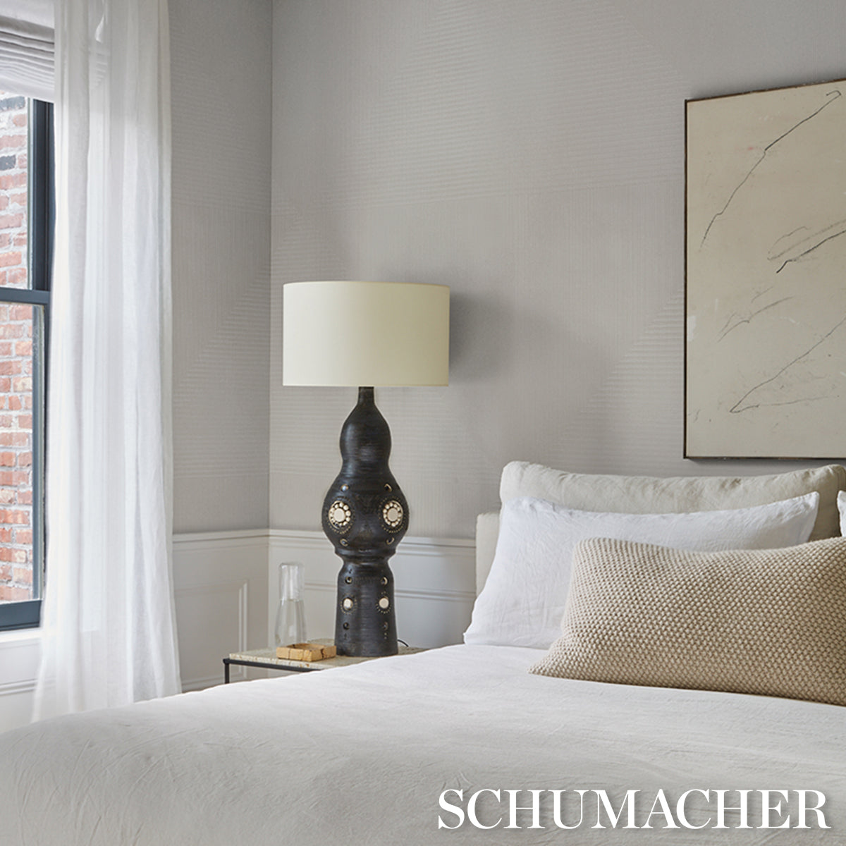 SCHUMACHER  TEXTURED & WOVEN WALLCOVERINGS HAND COMBED TRIANGLES   WHITE   - 5016521