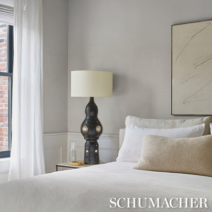 SCHUMACHER  TEXTURED & WOVEN WALLCOVERINGS HAND COMBED TRIANGLES   WHITE   - 5016521