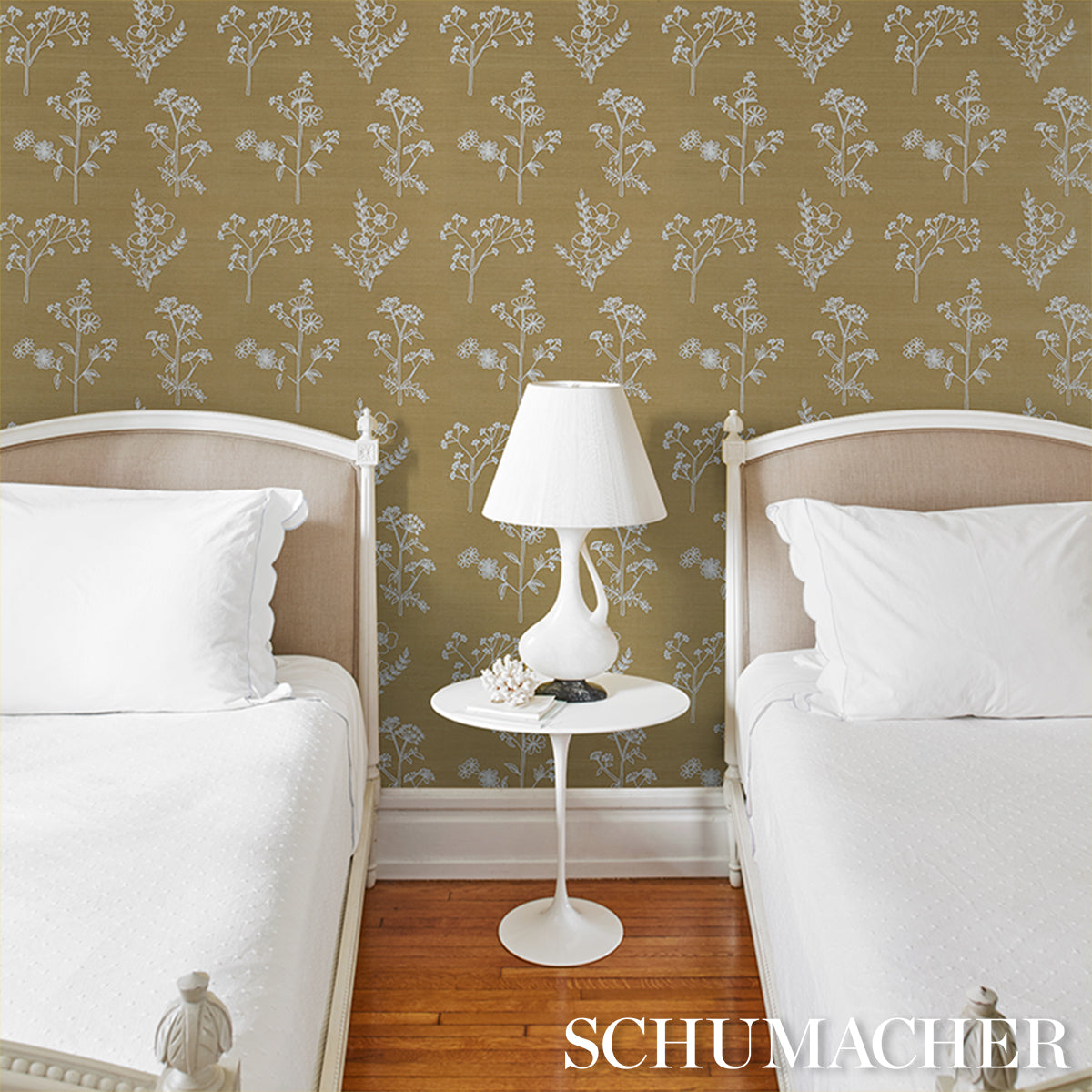 SCHUMACHER  PERENNIAL FAVORITES LISBETH EMBROIDERED SISAL   Olive   - 5017910