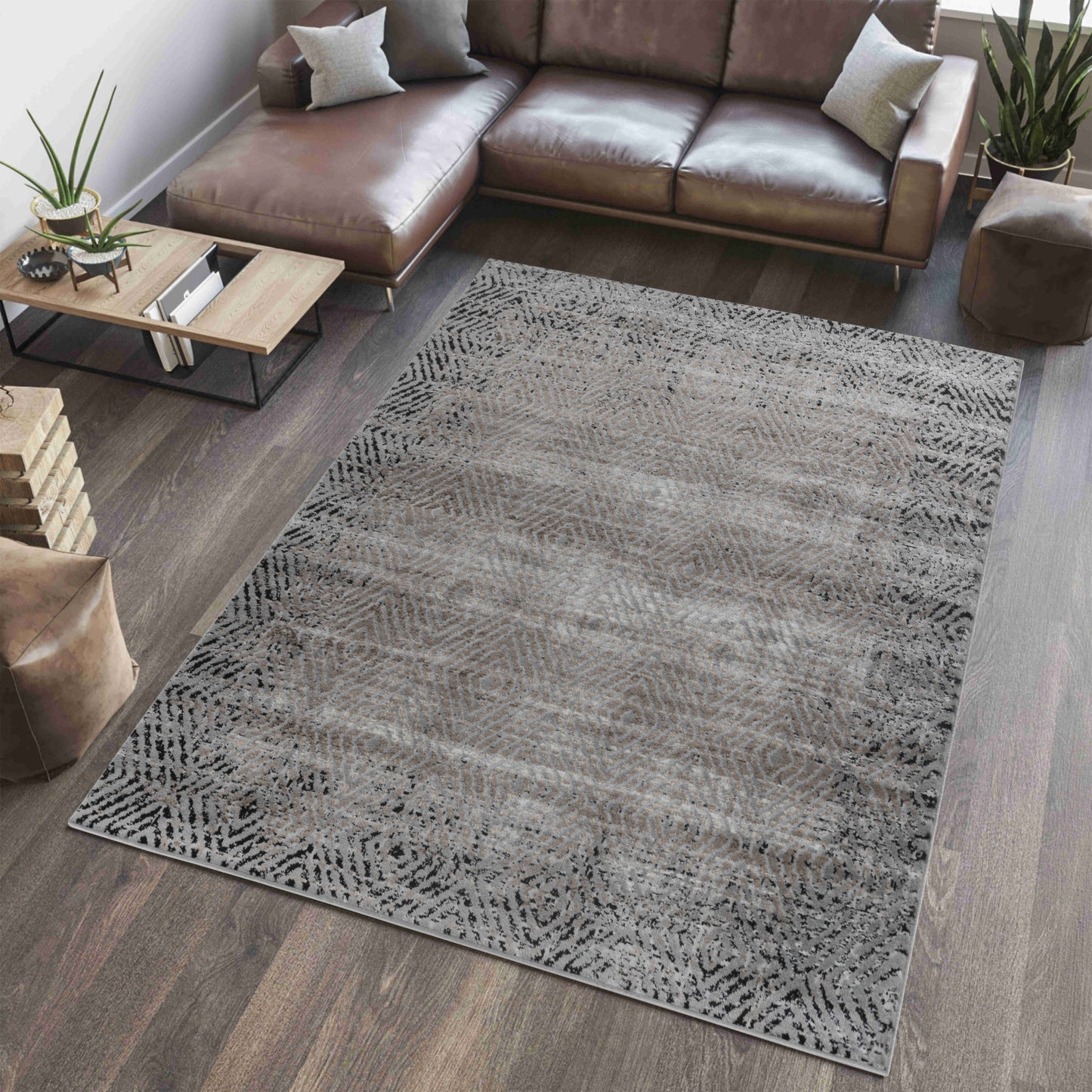 7' X 10' Brown Geometric Area Rug