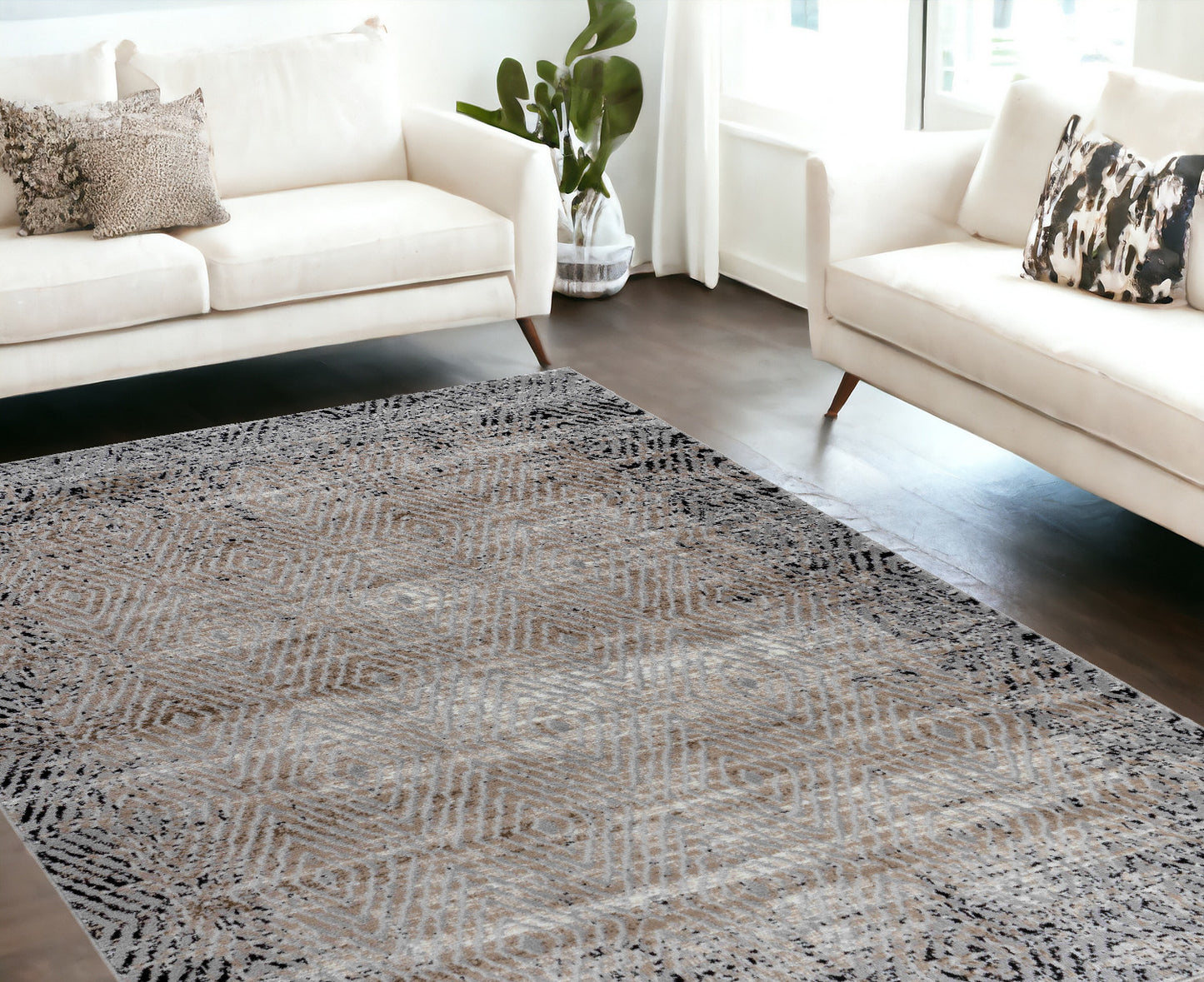 7' X 10' Brown Geometric Area Rug