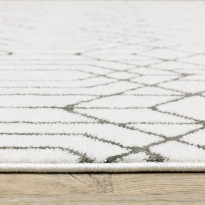 5' X 8' White And Grey Geometric Power Loom Stain Resistant Area Rug