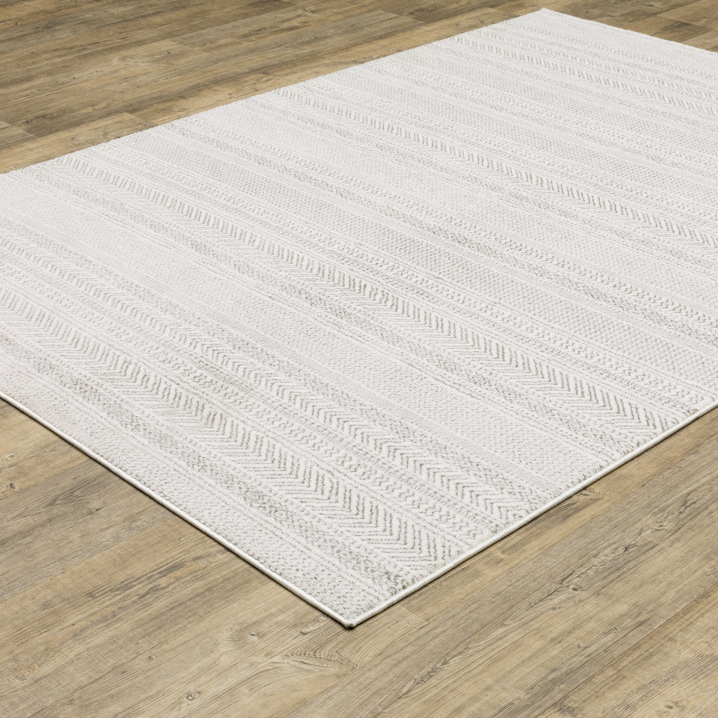 3' X 5' White And Grey Geometric Power Loom Stain Resistant Area Rug