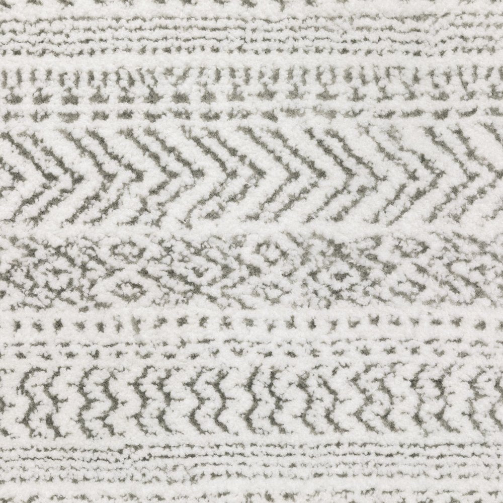 7' X 10' White And Gray Geometric Distressed Area Rug