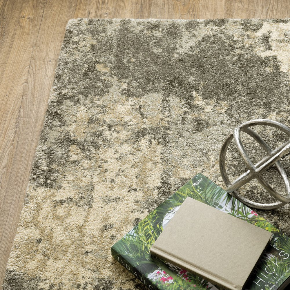 7' X 10' Gray And Beige Abstract Area Rug