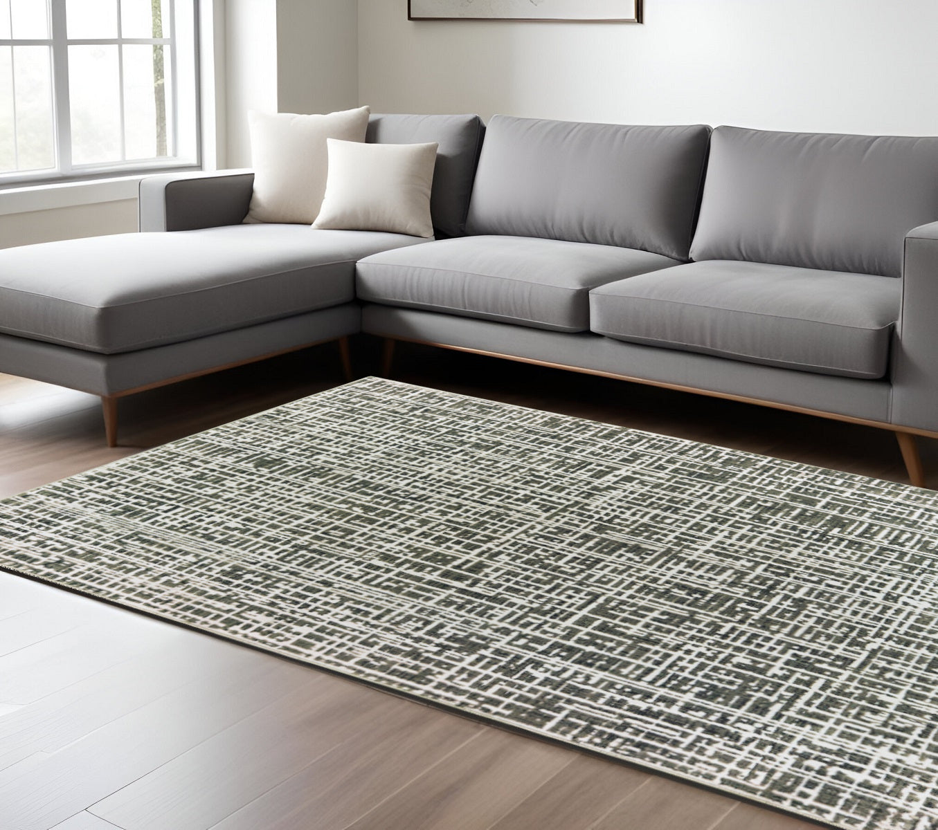 7' X 10' Gray and Ivory Abstract Power Loom Area Rug