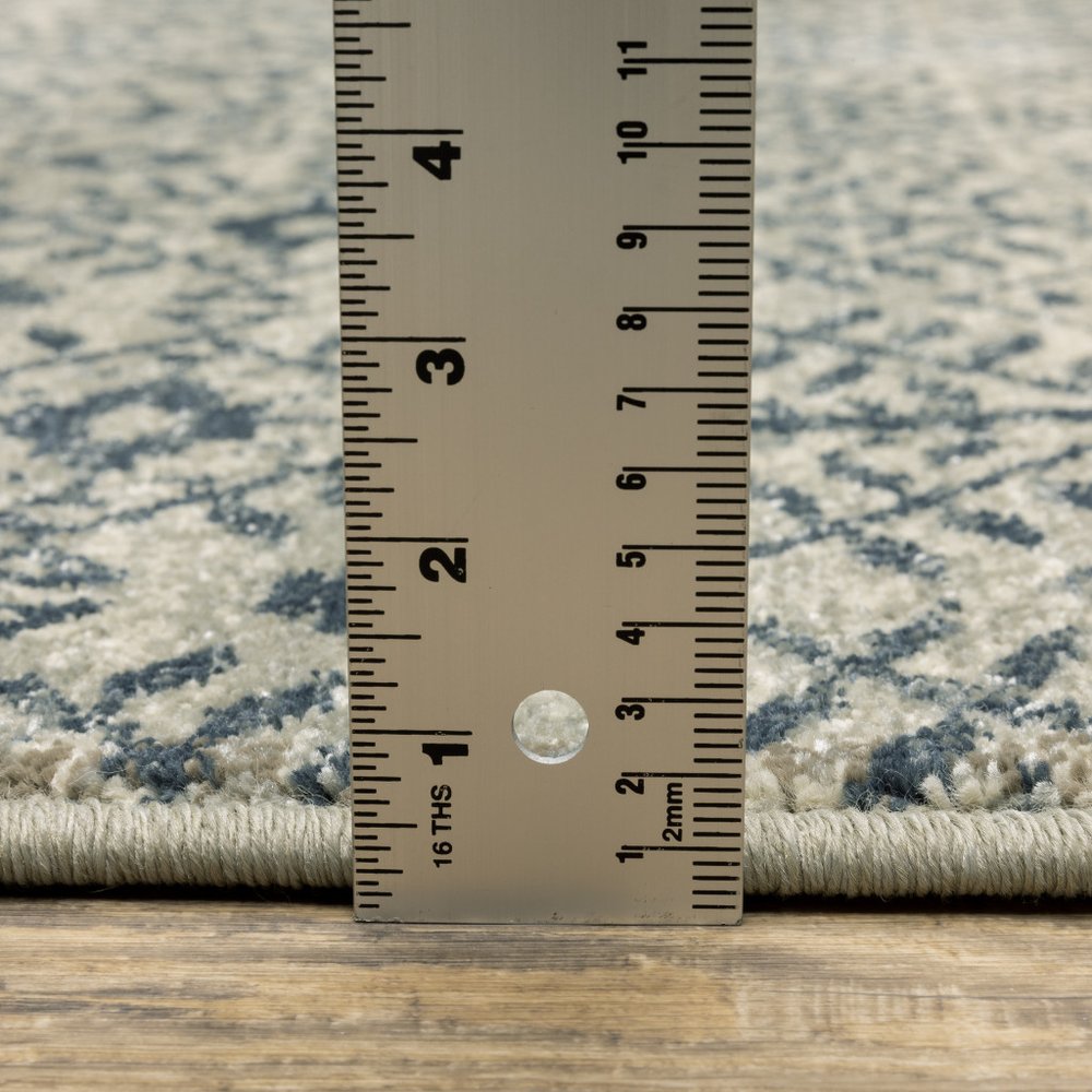 3' x 5' blue and beige geometric power-loom stain-resistant area rug