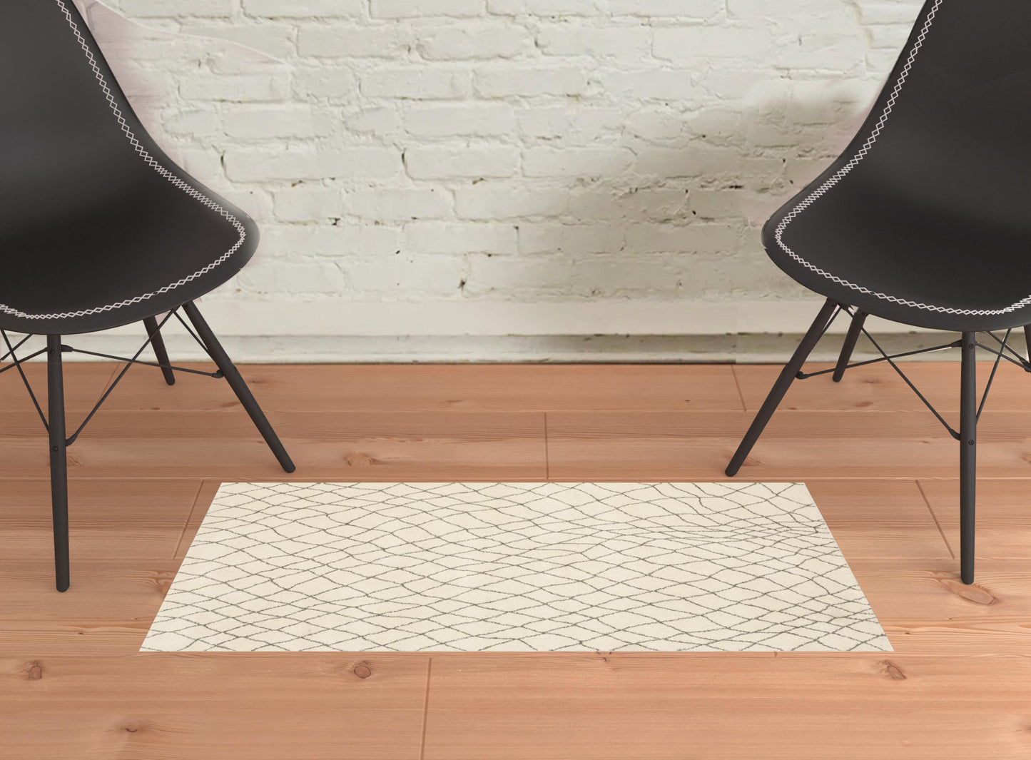 2' X 3' Ivory And Grey Geometric Power Loom Stain Resistant Area Rug